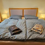 Baumhaus Und Tinyhaus Nyaraló Mühlhausen