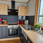 Baumhaus Und Tinyhaus Nyaraló *