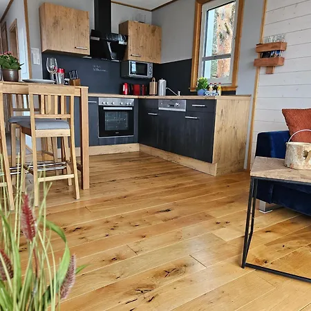 Holiday home Baumhaus Und Tinyhaus *