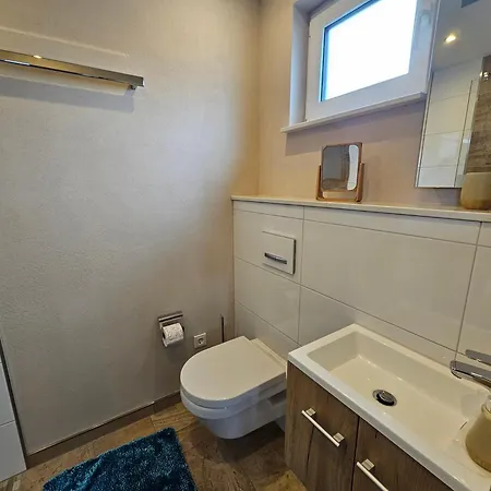 Holiday home Baumhaus Und Tinyhaus