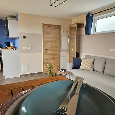 Baumhaus Und Tinyhaus בית נופש